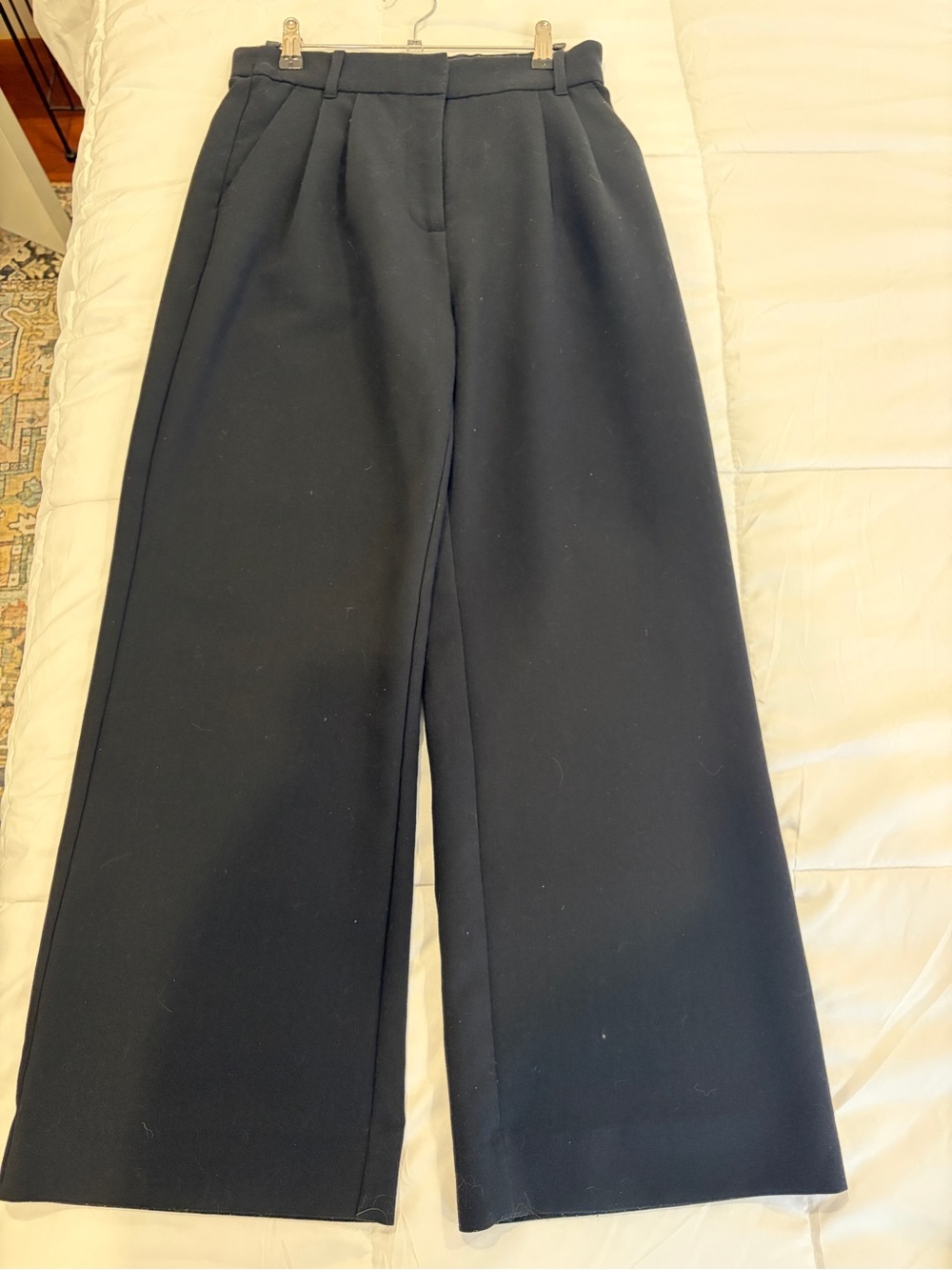 A&F Wide-Leg Trousers Women's Pants in Black